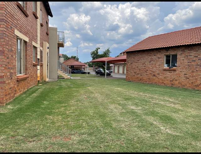 1 BEDROOM APARTMENT FOR SALE IN THE ORCHARDS